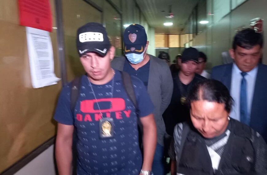El capitán Salomón Salex, fue enviado a la cárcel de Palmasola con detención preventiva de 45 días.