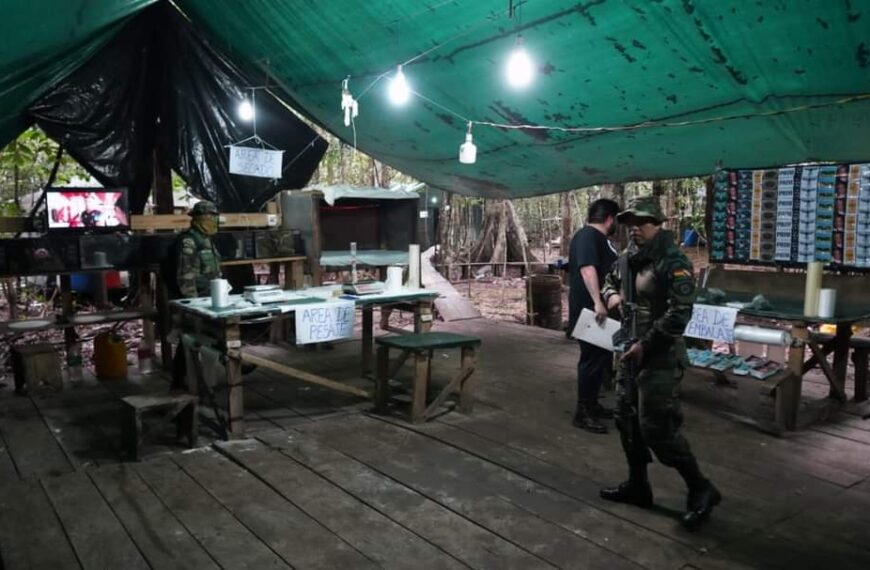 FELCN descubre un mega laboratorio en la provincia Velasco cerca&hellip;