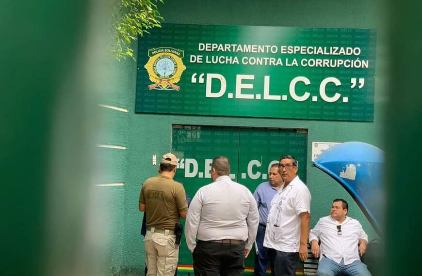 Rómulo Calvo, Reinerio Vargas y el abogado José Luis Santistevan informaron que se abstuvieron de declarar por el caso de los 36 días de paro.