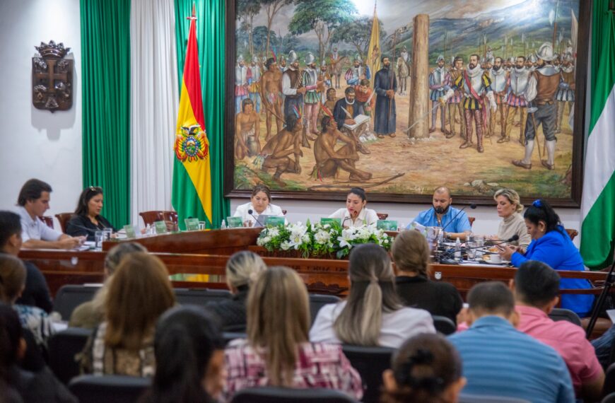 Concejo municipal aprueba informe de la comisión mixta  para la construcción del Bloque A del mercado Mutualista