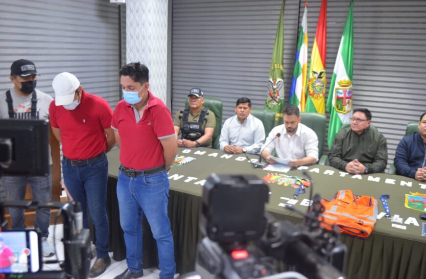 Ministro de Gobierno, Eduardo del Castillo, instruyó al comandante General de la Policía Boliviana, retirar a todos los efectivos policiales del Aeropuerto Internacional de Viru Viru