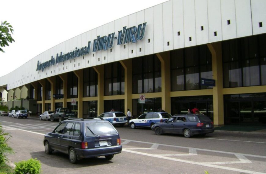 Fuerza Especial de Lucha Contra el Narcotráfico interviene las instalaciones del Aeropuerto Internacional de Viru Viru en Santa Cruz