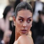 Georgina sorprende a sus seguidores con este ceñido vestido de transparencias