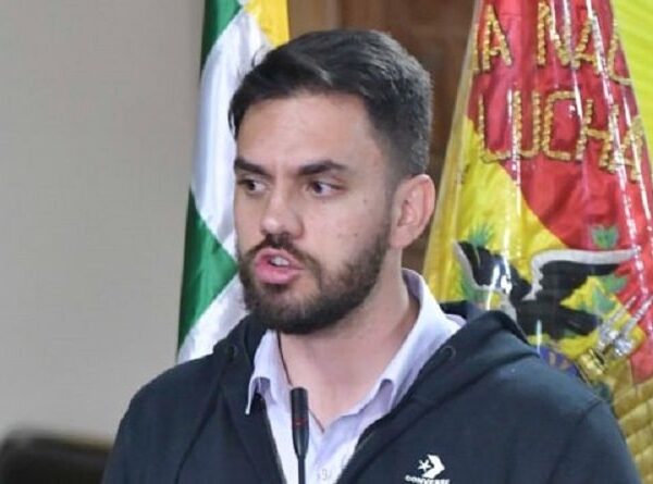 Del Castillo asegura que movilización militar fue planificada hace tres semanas