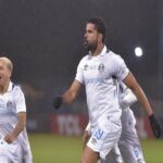 Gremio derrota a Huachipato, clasifica a octavos y está cerca de mandar a…