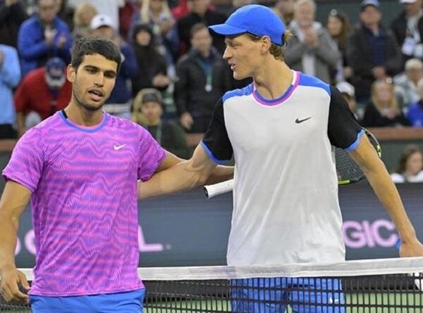 Carlos Alcaraz y Jannik Sinner se medirán en la primera semifinal de Roland Garros