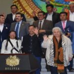 Gobierno y alcaldes acuerdan reprogramar créditos de municipios