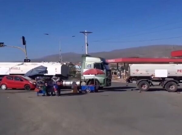 El Gobierno advierte con pérdidas de $us 30 millones por día si se concreta el bloqueo de carreteras