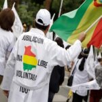 Médicos inician paro de 96 horas en centros de salud y hospitales públicos