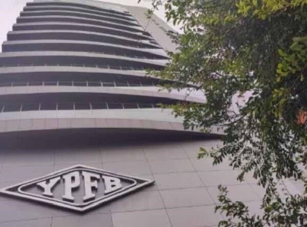 YPFB aumenta despacho de combustible a 18,5 millones de litros en todo el país en primeros días de junio