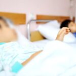 Niño con sarampión recibe alta médica del hospital y se recupera en su&hellip;