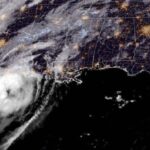 Beryl toca tierra como huracán cerca de Matagorda, en la costa de Texas