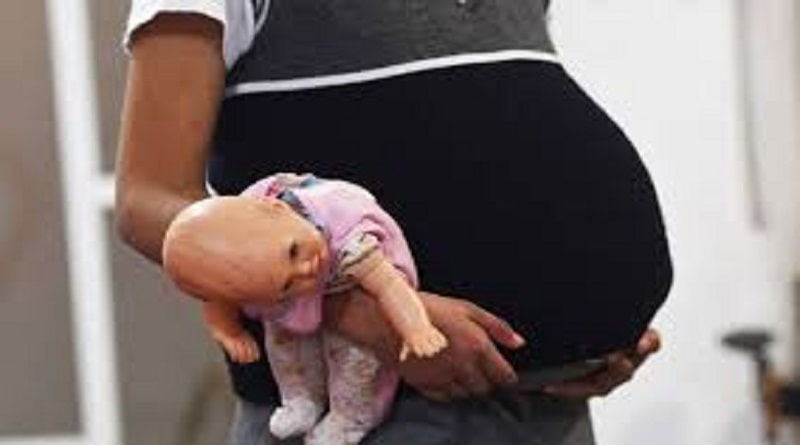 Cada día se embarazan 104 adolescentes; muchas terminan en matrimonio…