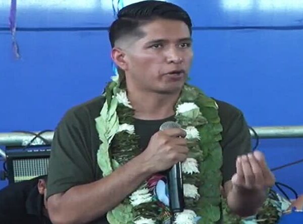 Andrónico descarta su postulación y afirma que Morales es candidato del MAS