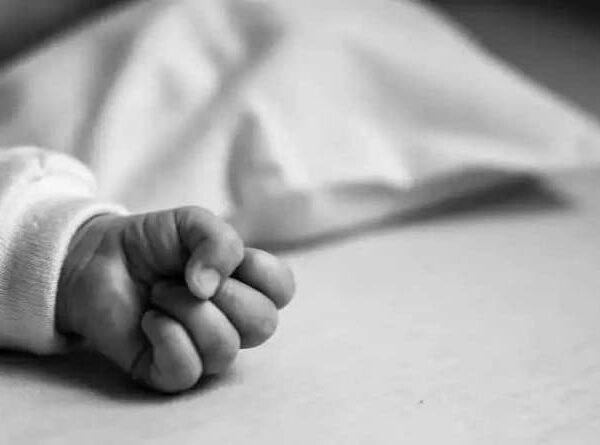 Envían a la cárcel a una madre en Chuquisaca que introdujo a su bebé en una olla con agua hirviendo