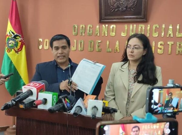 Magistratura denuncia a seis funcionarios por corrupción en Derechos Reales en Beni