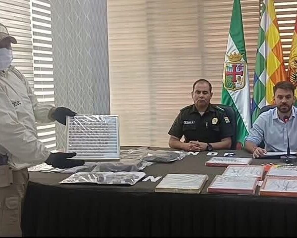 Recuperan 386 joyas robadas en Los Pozos e identifican a atracadores, según ministro Del Castillo
