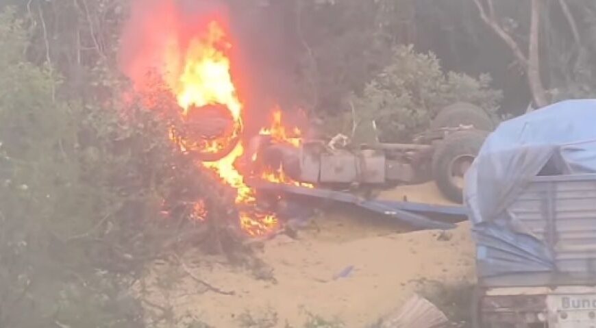 Santa Cruz: Camión con soya se vuelca y se incendia,…
