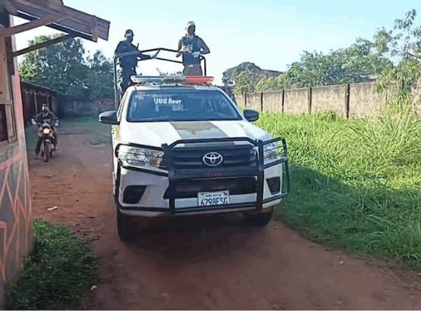 ¡Alarma en motel! Hallan sin vida a un hombre, presuntamente mototaxista