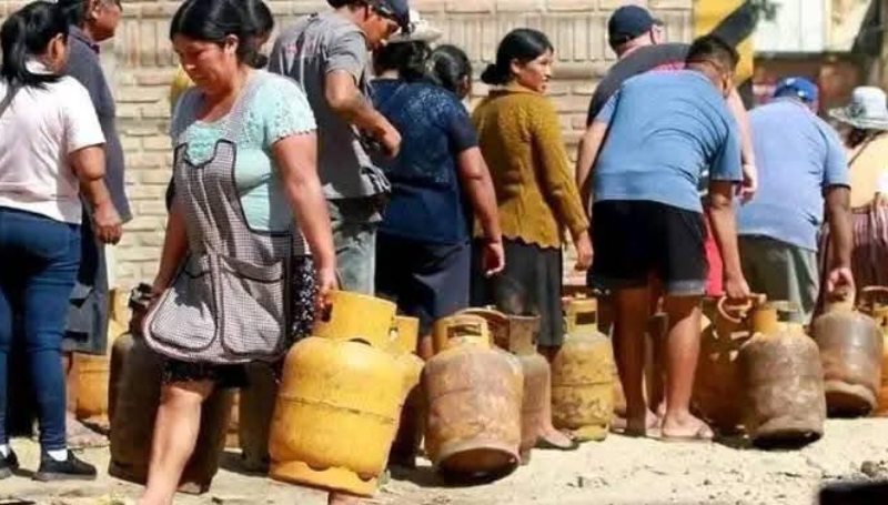 Distribuidores anuncian suspensión en la entrega de gas a barrios…