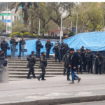 Plaza Abaroa bajo resguardo policial en medio de tensiones políticas