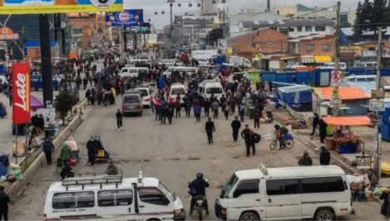 Transporte público anuncia paro nacional con bloqueo de carreteras para…