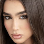 Anahí Zambrano, primera boliviana invitada a un evento oficial de Dior en París