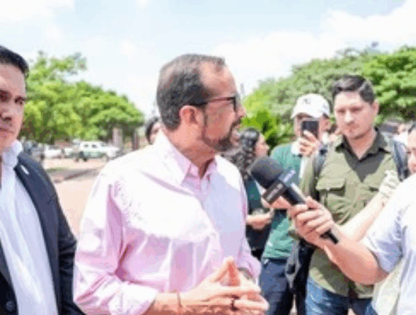 Camacho confirma su candidatura a la Gobernación de Santa Cruz