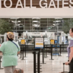 Atención viajeros: EE.UU. aplicará una nueva regla para extranjeros desde el 26 de…