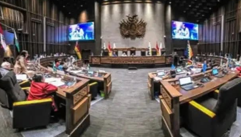 Comisión del Senado rechaza por unanimidad el polémico proyecto de…
