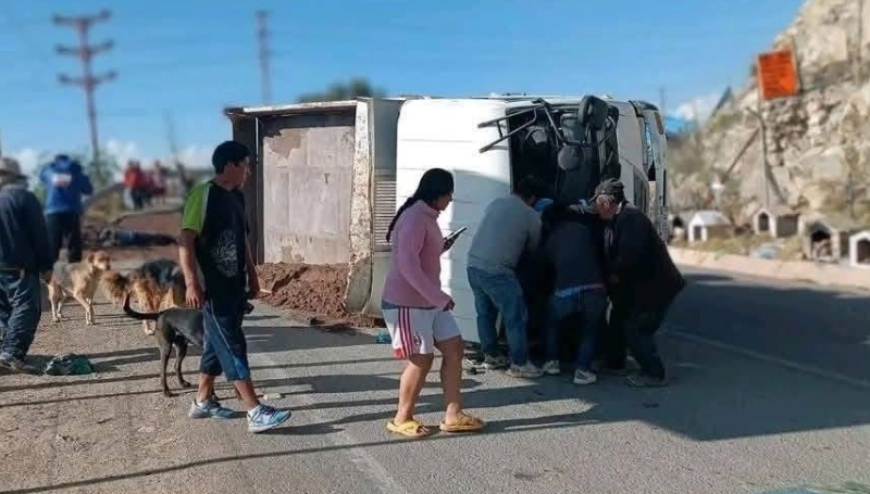 Volqueta sufre accidente cerca de Fancesa