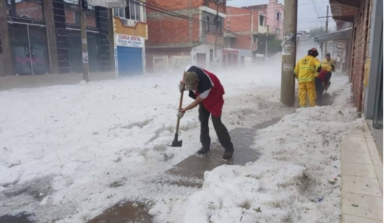 ¡TARIJA BAJO EL HIELO! ❄️ GRANIZADA CONVIRTIÓ LAS CALLES EN…