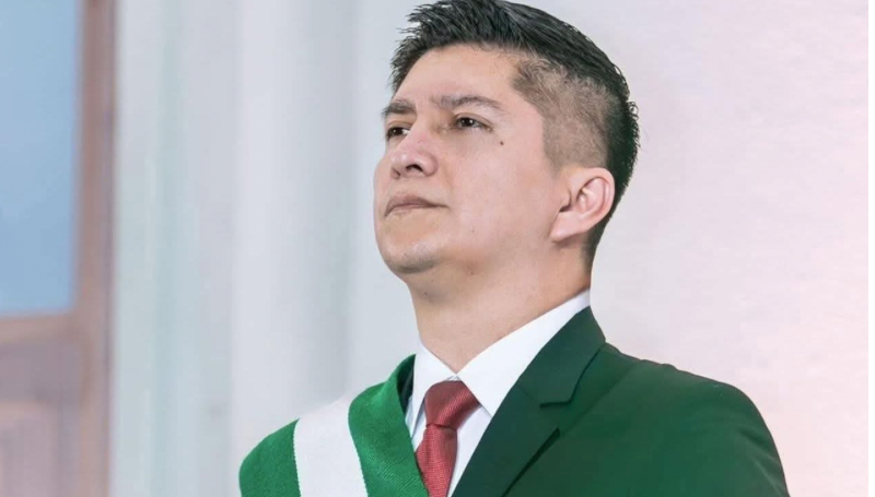 Juan Carlos Medrano asume la presidencia del Concejo Municipal y…