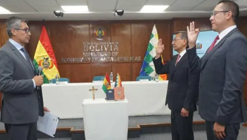 Ministro José Gabriel Espinoza posesiona a dos viceministros y anuncia&hellip;