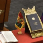 Diputados reponen el crucifijo y la Biblia para el juramento en la Cámara…