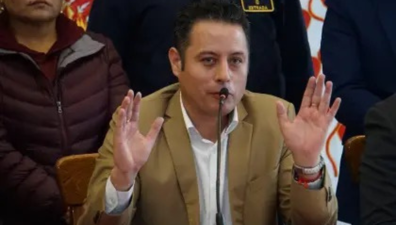 Lara felicita a policías por la aprehensión de Arce y&hellip;