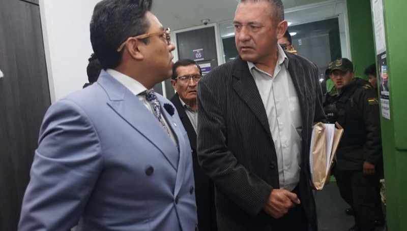 CASO DISCRIMINACIÓN: EXCOMANDANTE AUGUSTO RUSSO DECLARA ANTE LA FISCALÍA