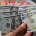 Dólar muestra leves ajustes tras anuncio de devolución de divisas a ahorristas