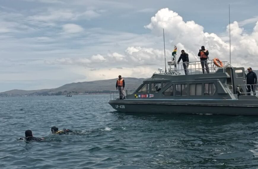 LA PAZ: ARMADA RECUPERA CUERPO EN EL LAGO TITICACA TRAS…