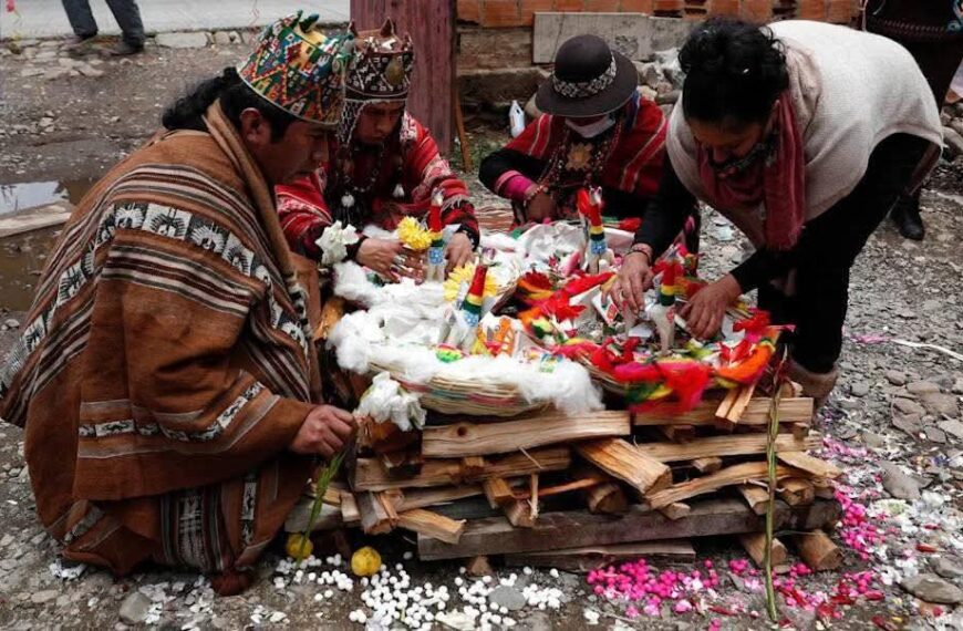 Prohíben k’hoas y rituales andinos dentro del edificio del Legislativo
