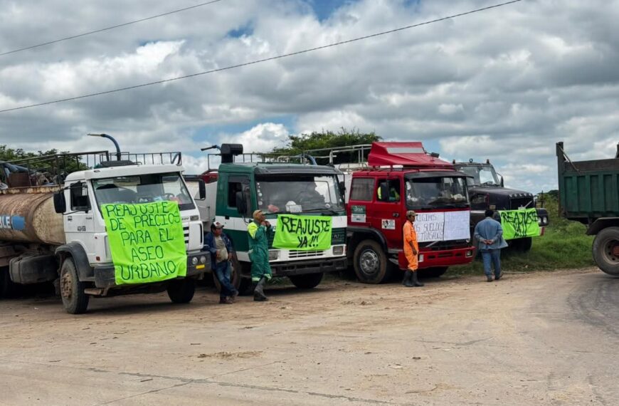 Subcontratadas de limpieza piden reajuste por alza en combustibles
