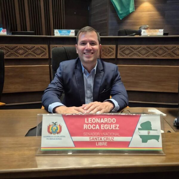 Senador exige informe por presunto sobreprecio en compra de combustibles a Trafigura