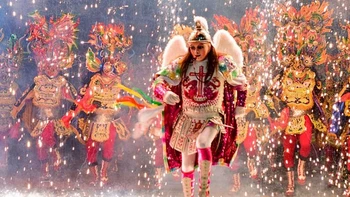 Periodistas rechazan cobros para cubrir el Carnaval de Oruro y advierten restricción al derecho a la información