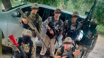 Capturan a siete extranjeros vinculados a Marset con armas y uniformes militares