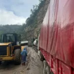 Tragedia en ruta a los Valles: una piedra impacta bus y deja un&hellip;