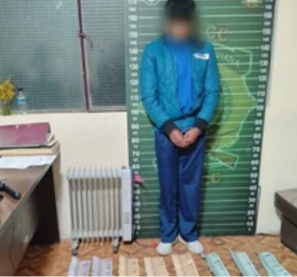 Detienen a joven con Bs 5.210 en billetes del avión siniestrado en El Alto