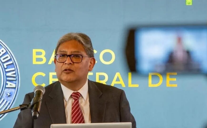 Aprehenden al expresidente del BCB tras presentarse a declarar ante&hellip;