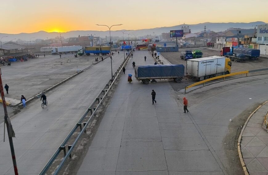 Oruro | Inicia semana con paro y calles paralizadas