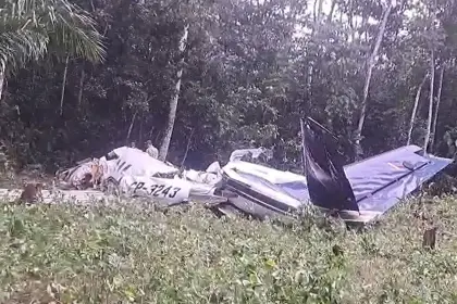 Imágenes revelan cómo quedó el avión accidentado en Cochabamba tras perder contacto en vuelo