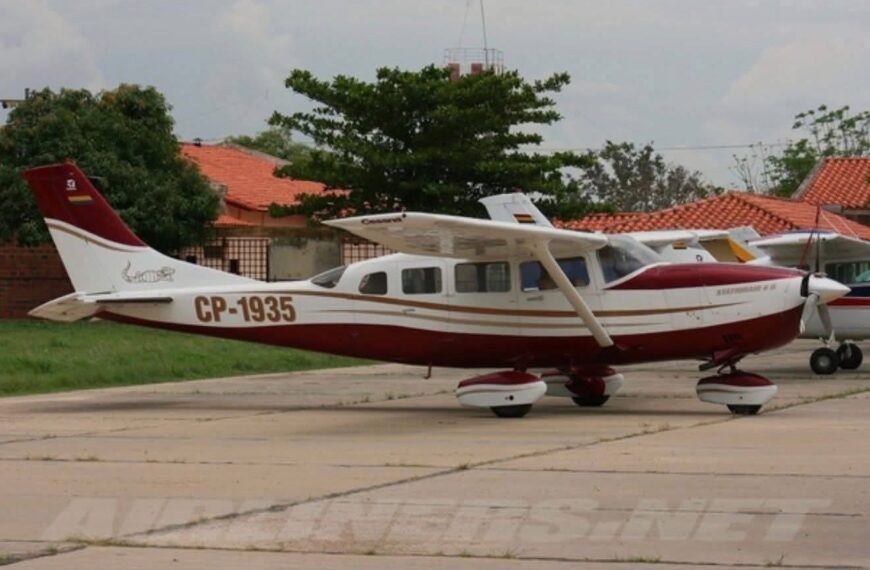 Hallan con vida a tripulación tras aterrizaje de emergencia de avioneta